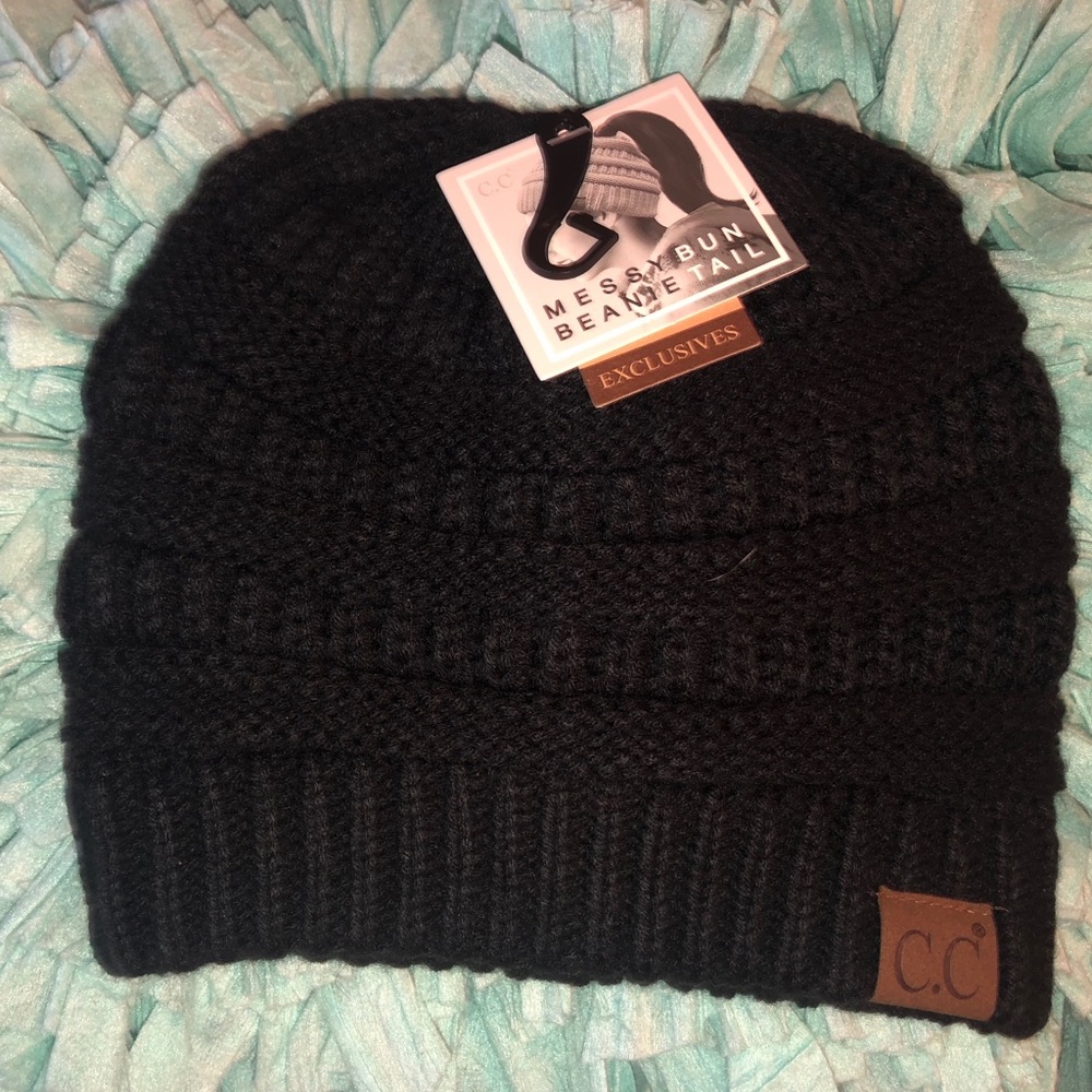 Messy bun beanie tail